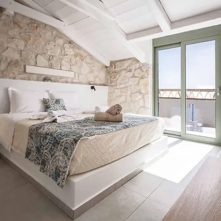 Yiannis Villa
