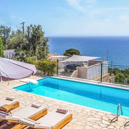 Yiannis Villa Xirokastellon