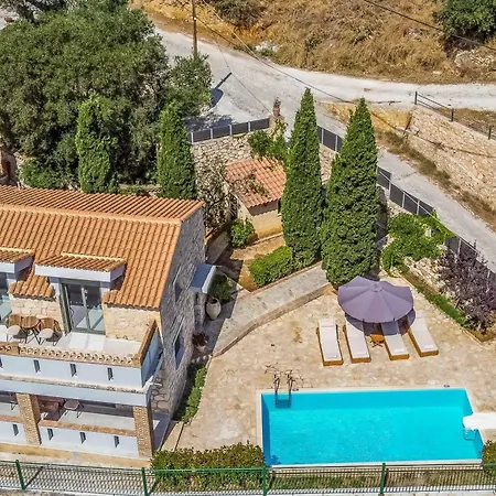 Villa Yiannis Xirokastellon